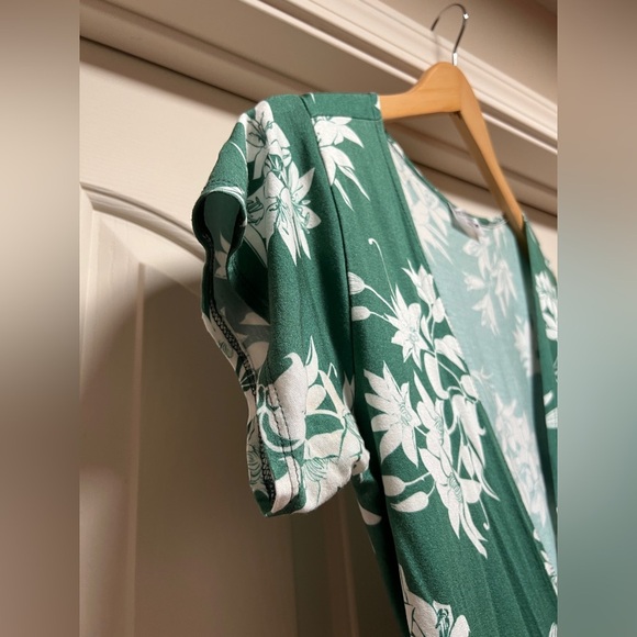 Vermilli Hawaii Green Floral Akela Wrap Dress - Picture 3 of 9